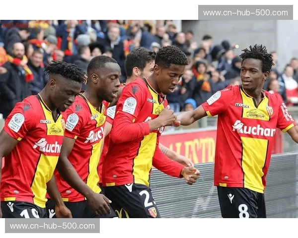 法甲争冠格局生变 朗斯成巴黎唯一威胁马赛已跌至第四